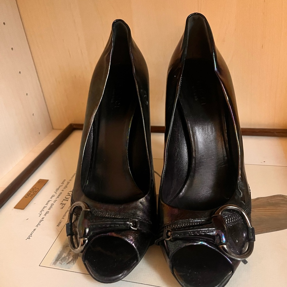 Gucci Black Peep-Toe Heels with Buckle